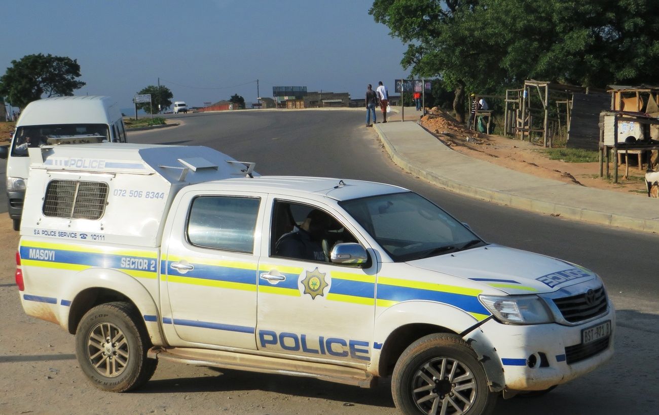 Дев’ять загиблих і десятки поранених: у ПАР озброєна група влаштувала стрілянину в таверні