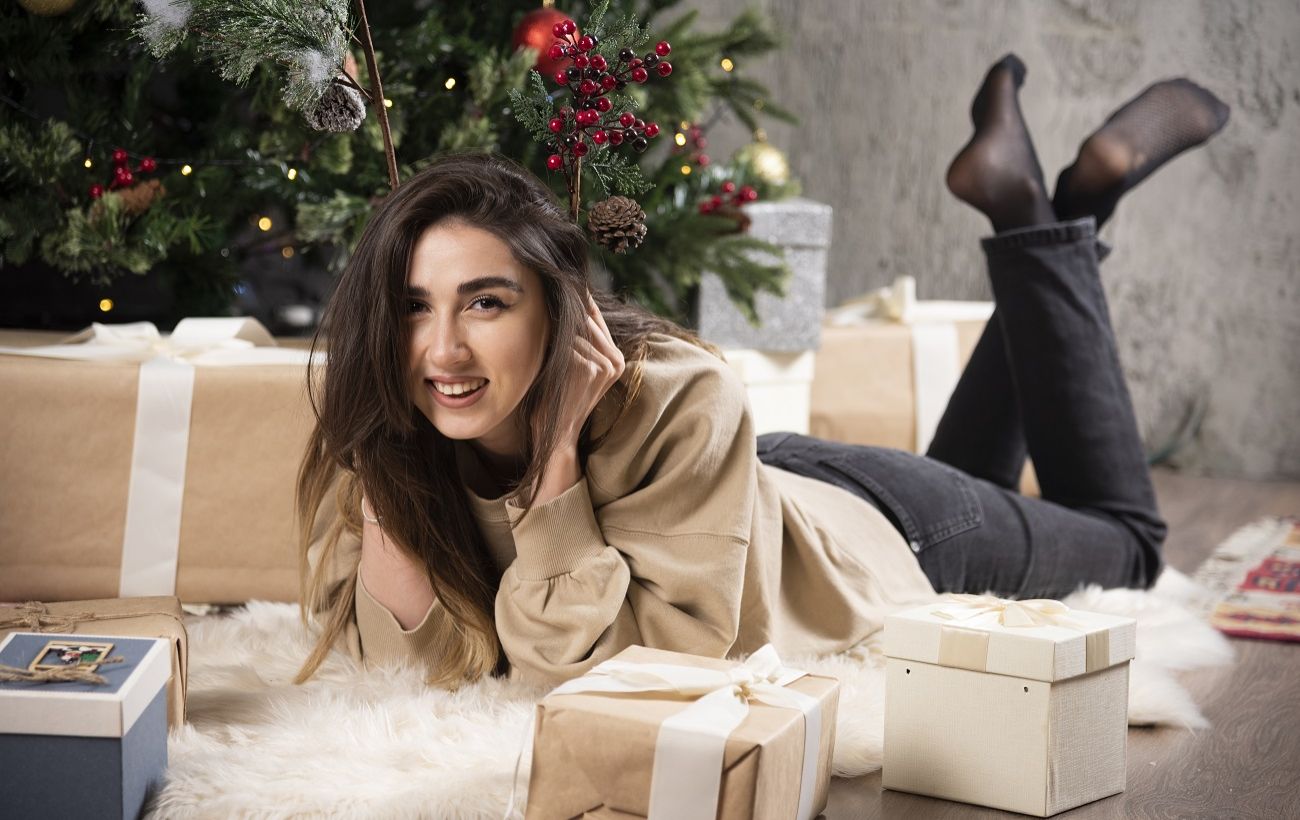 У чому зустрічати Новий рік 2026: образи з джинсами для кожного знака Зодіаку