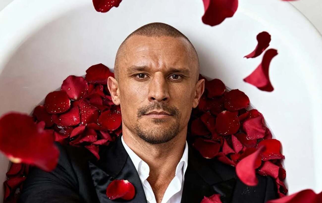 Сценарій на "Холостяку"? Цимбалюк зізнався, що саме йому "підказують" у навушник