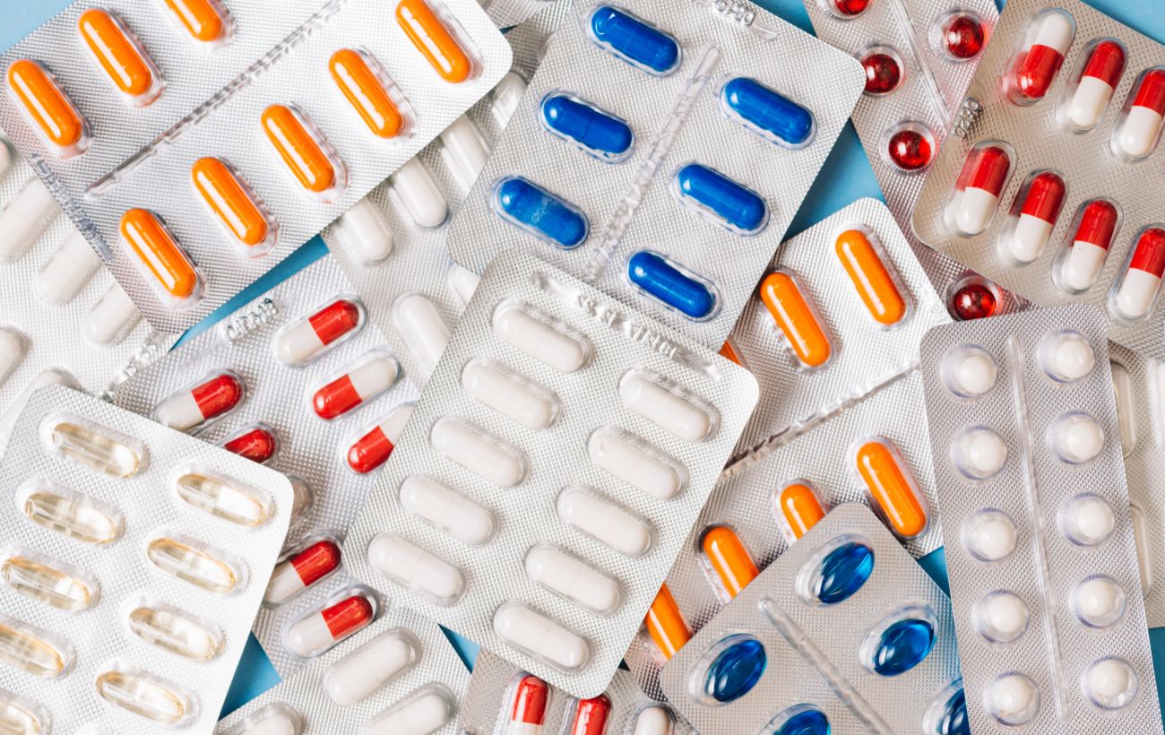 Без рецептів та цілодобово: як з наступного тижня купити ліки на заправках